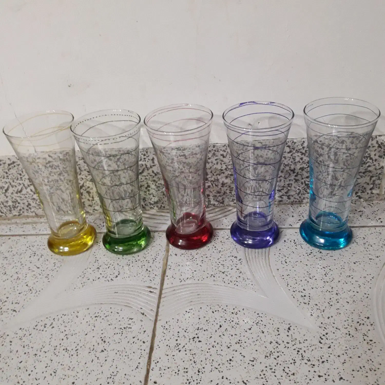 لیوان|ظروف سرو و پذیرایی|رشت, سلیمانداراب|دیوار