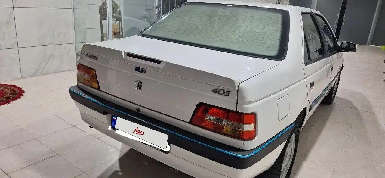 دارای مانیتور. روکش چرم دوزگیر بیمه کامل|خودرو سواری و وانت|ساوه, |دیوار