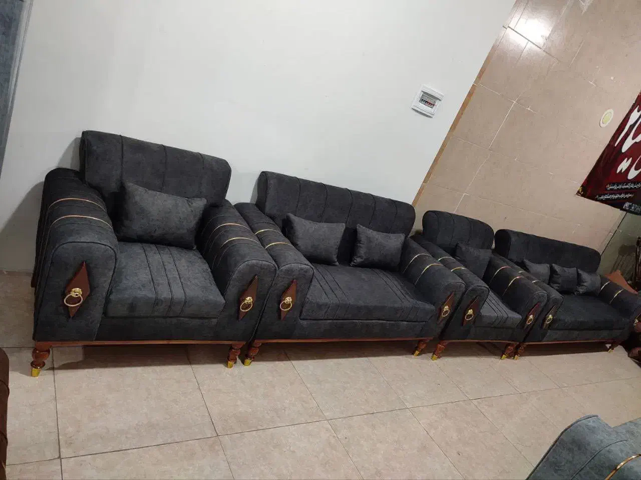 مبل مبلمان لوکا|مبلمان خانگی و میز عسلی|کاشان, آیت الله سعیدی|دیوار