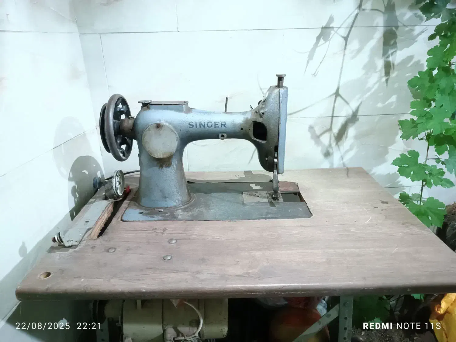 چرخ گیلانس دوز|چرخ خیاطی و ریسندگی|پاکدشت, پاکدشت (مامازند)|دیوار