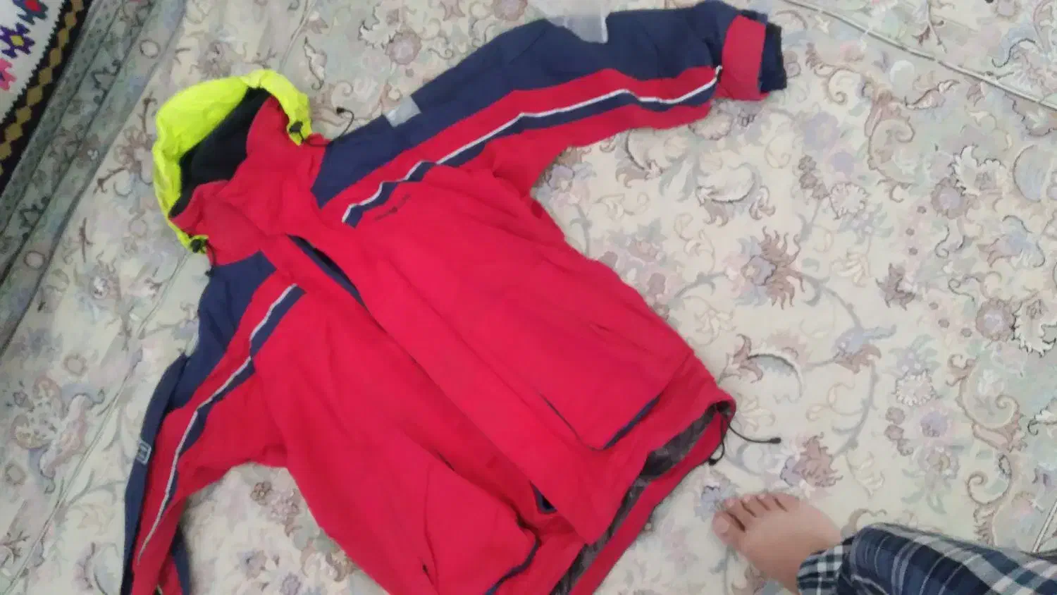 کاپشن سالم|کفش و لباس بچه|قزوین, |دیوار