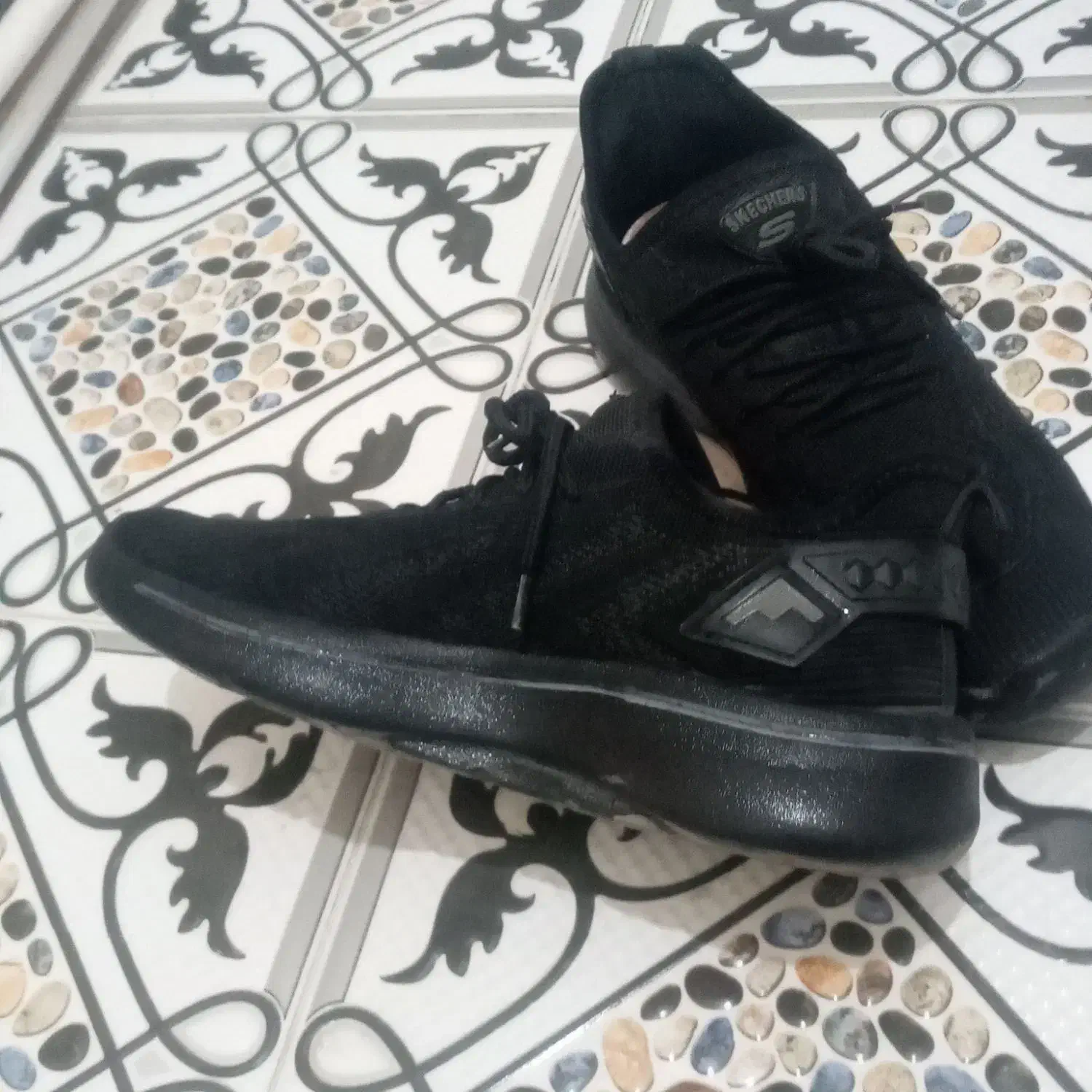 کفش کتونی اصل اصل|کیف، کفش، کمربند|کنگاور, |دیوار