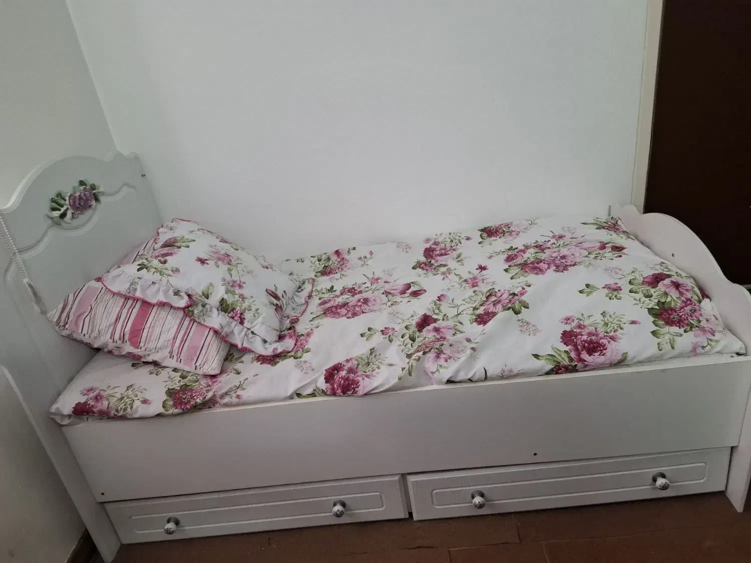 سرویس نوجوان|تخت و سرویس خواب|سمنان, |دیوار