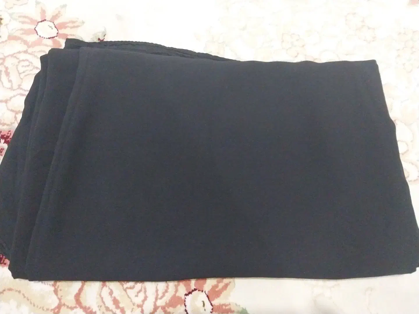 چادر دانشجویی.|لباس|دوگنبدان, |دیوار