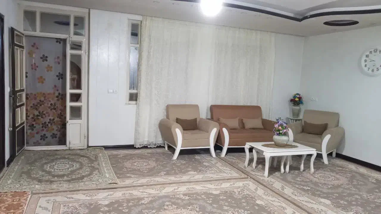 خانه اجاره ای طبقه دوم|اجارهٔ خانه و ویلا|الشتر, |دیوار