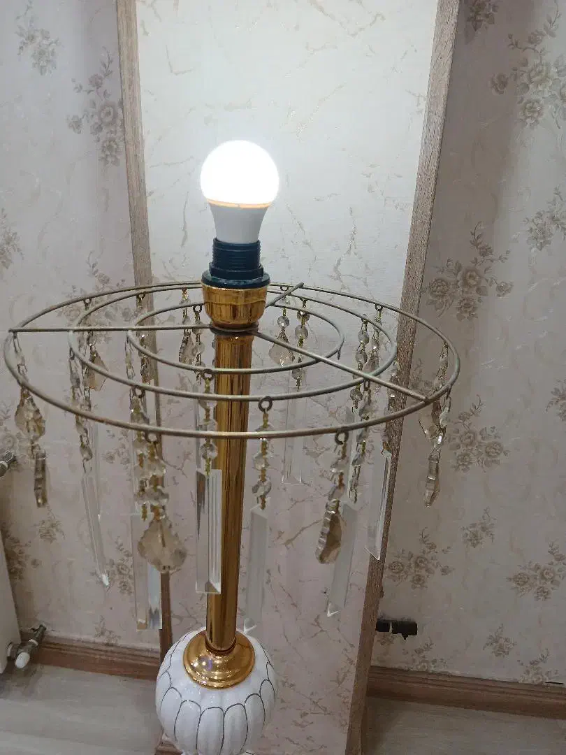 کنار سالنی|چراغ خواب و آباژور|اردبیل, |دیوار