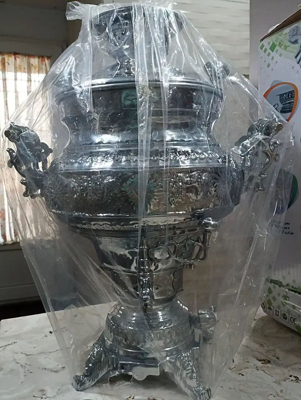 سماور|سماور، چایساز، قهوهساز|پرند, فاز ۴|دیوار