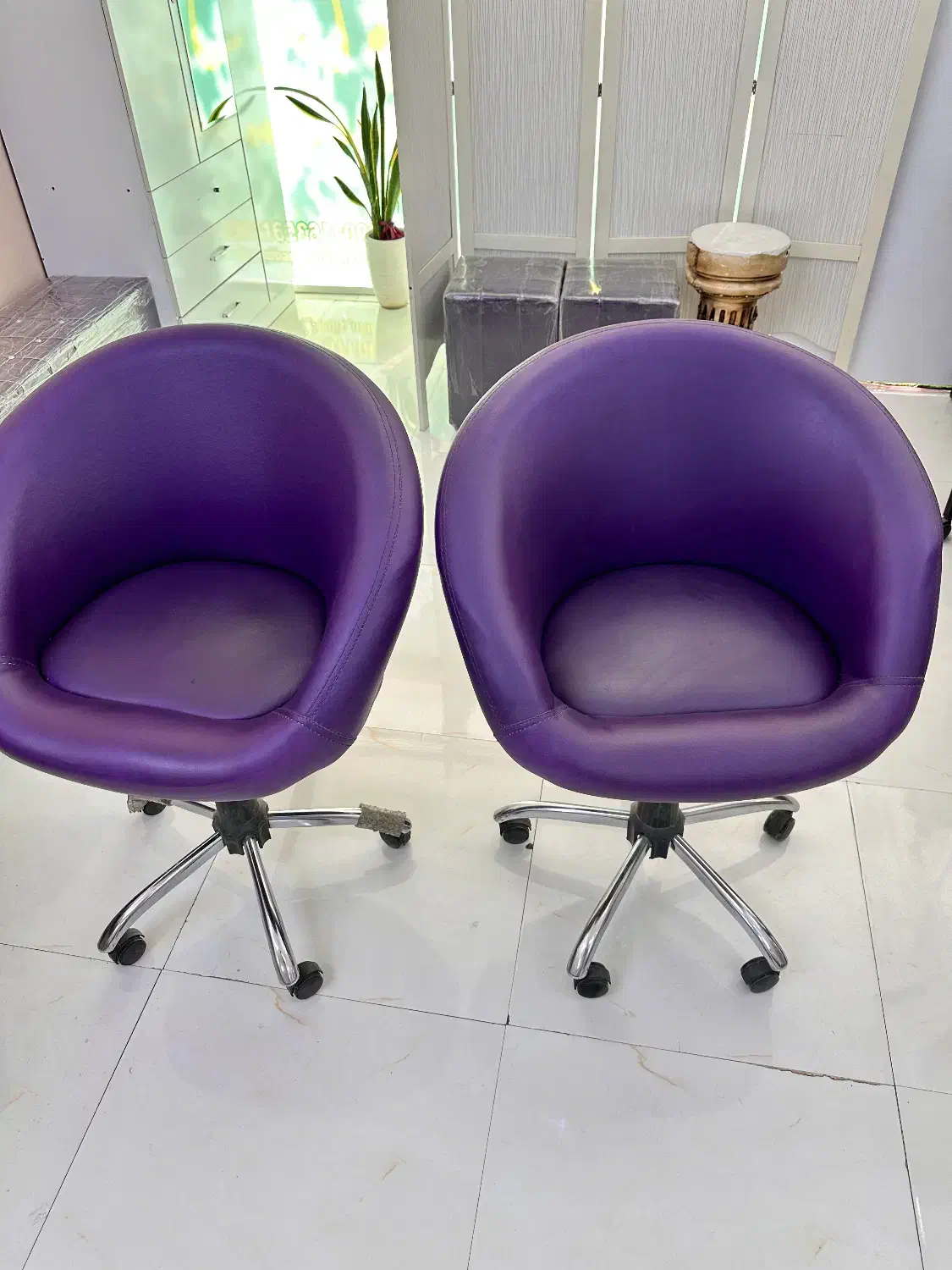 تمامی تجهیزات سالن در حد نو میباشن|آرایشگاه و سالنهای زیبایی|فردیس, شهرک شهید حسینی|دیوار