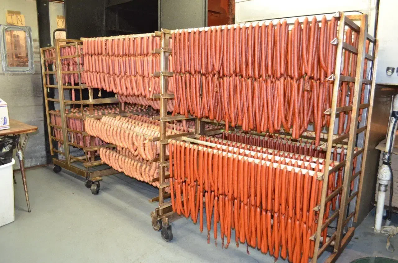 کارخانه سوسیس کالباس/راننده،موزع،کارگرخانم آقا|استخدام حمل و نقل|اسلامشهر, شهرک مهدیه|دیوار