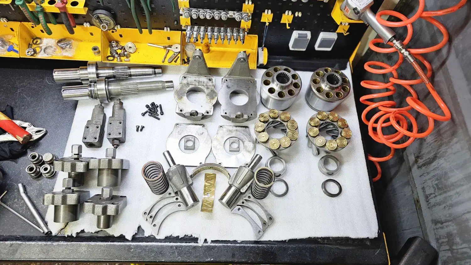 فروش و تعمیر پمپ هیدرولیک|ماشینآلات صنعتی|تهران, جی|دیوار