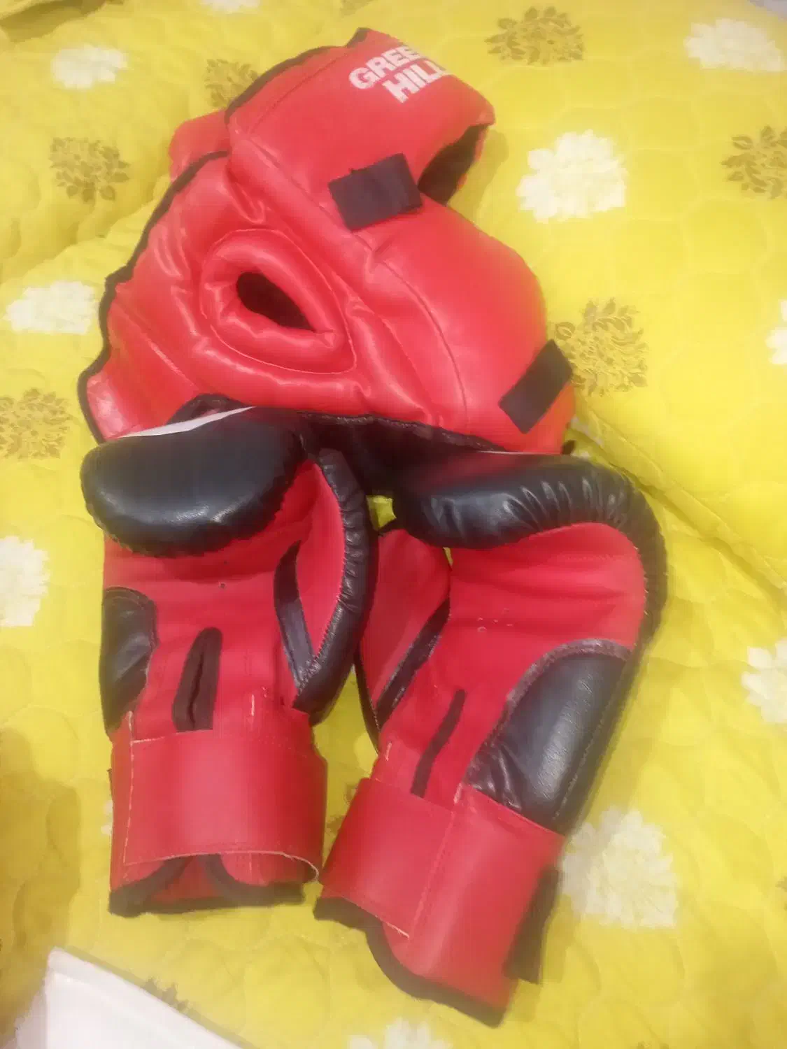 دستکش و کلاه بوکس|تجهیزات ورزشی|مشهد, تربیت (صدف)|دیوار