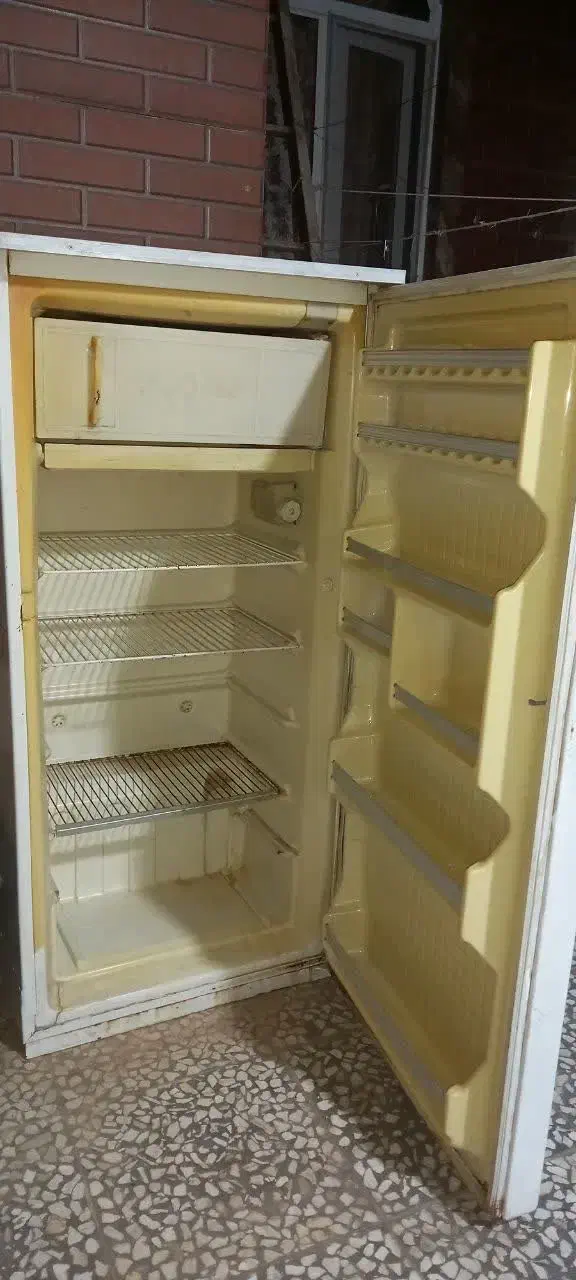 یخچال|یخچال و فریزر|آران و بیدگل, |دیوار