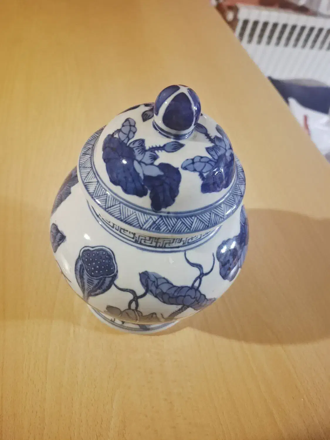 جار چینی آبیوسفید دربدار|صنایع دستی و سایر لوازم تزئینی|تهران, قزل قلعه|دیوار