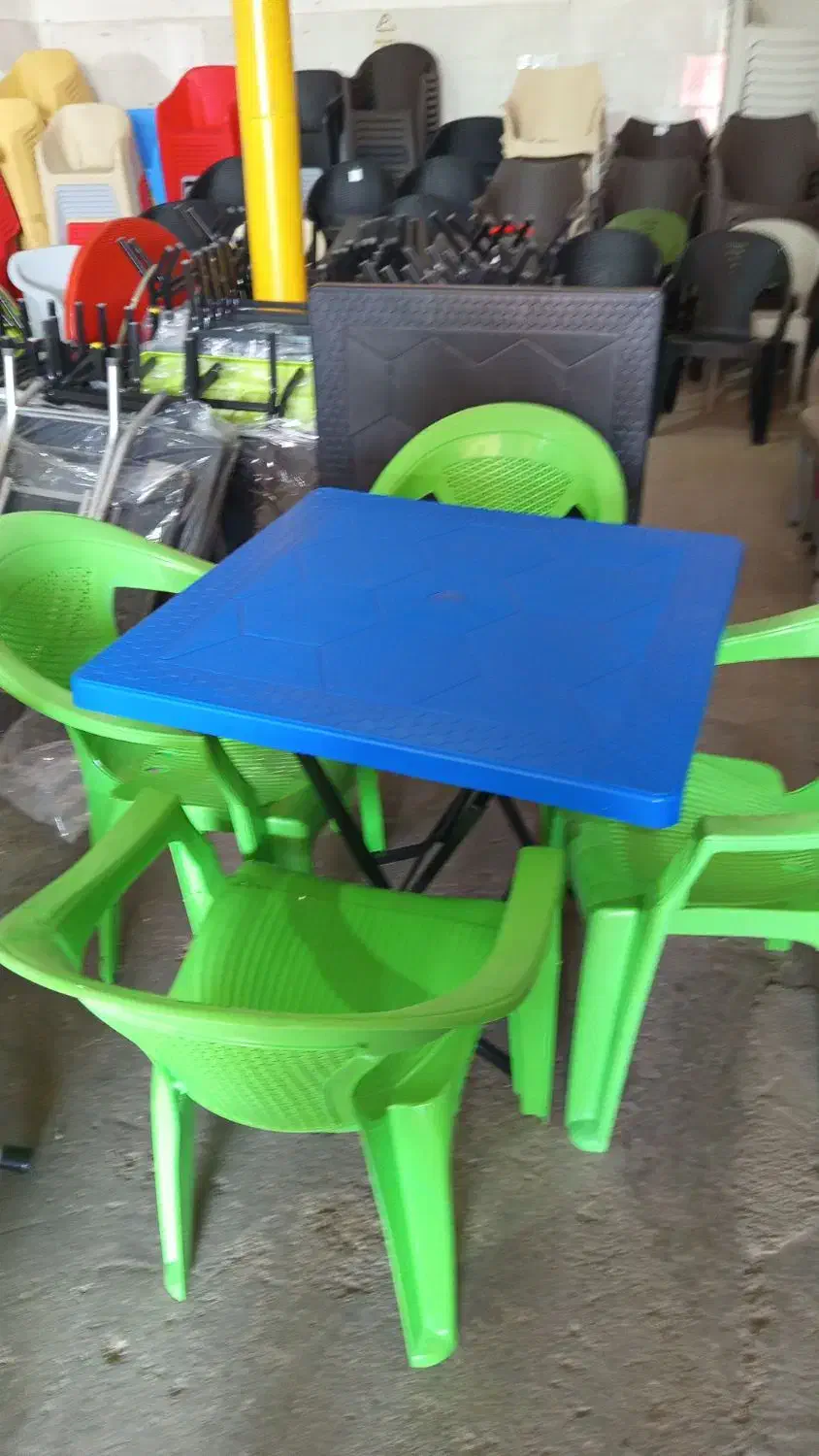 صندلی پلاستیکی هرکول|میز و صندلی غذاخوری|اهواز, شهدای انتظامی|دیوار