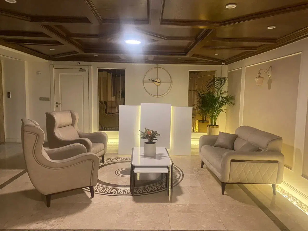 ۱۲۰ متر دو خواب  ساقدوش  نوساز  top location