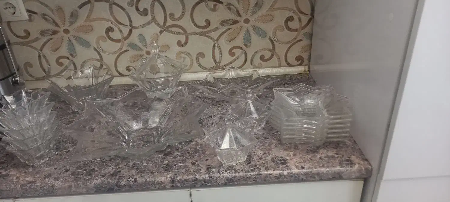 بلور ستاره ای|ظروف سرو و پذیرایی|قم, شاد قلی|دیوار