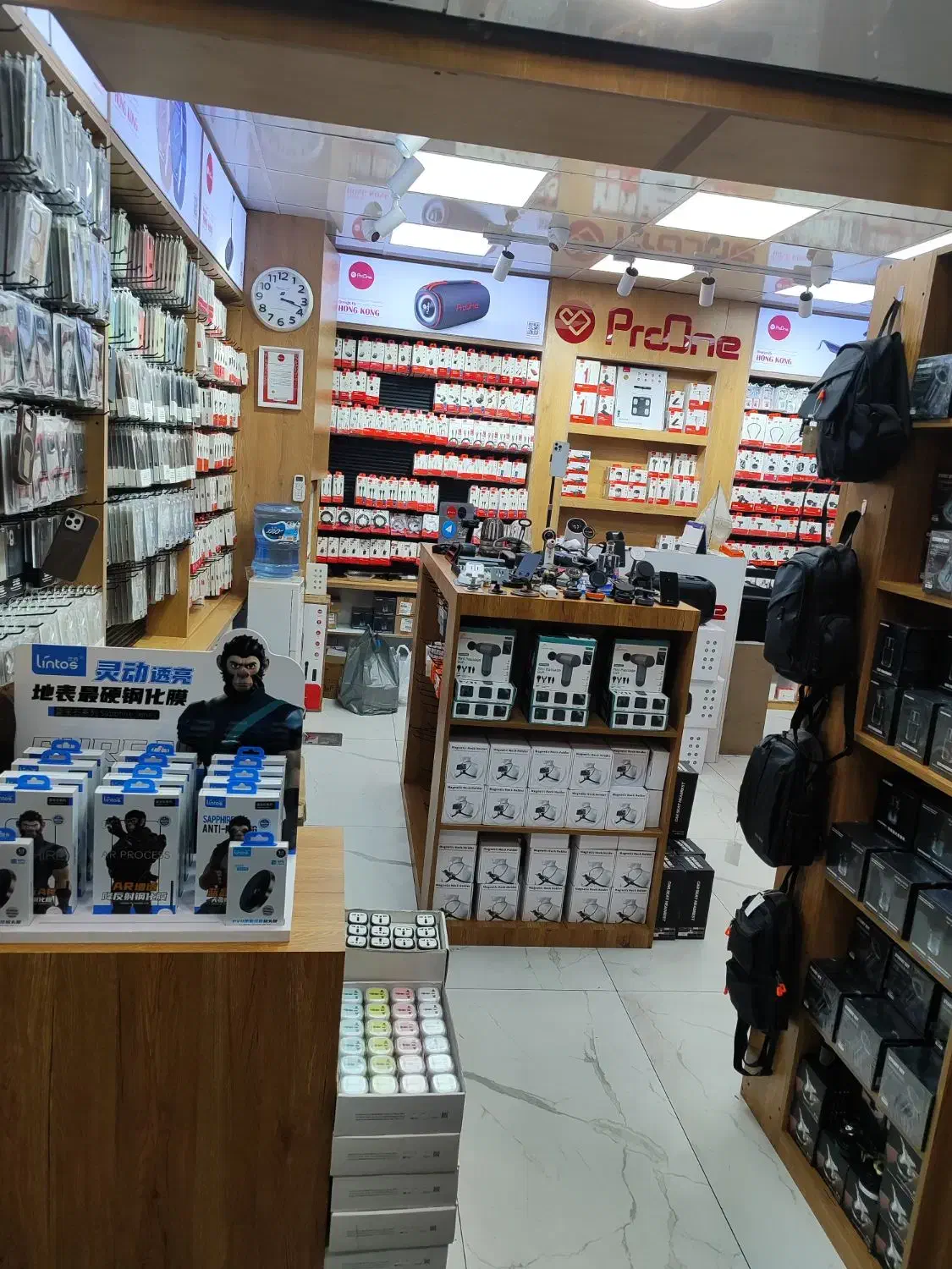 استخدام نیروی کار در فروشگاه لوازم جانبی موبایل|استخدام خدمات فروشگاه و رستوران|تهران, شیخ هادی|دیوار