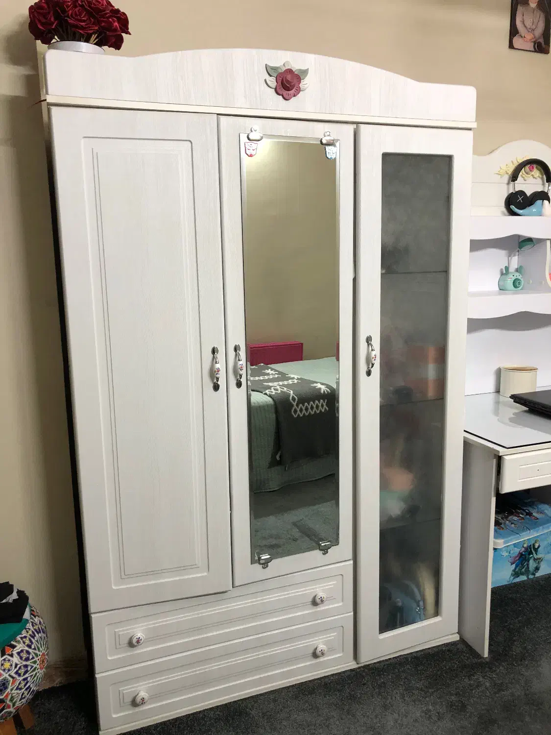 کمد لباس و میز تحریر|میز تحریر و کامپیوتر|لنگرود, |دیوار