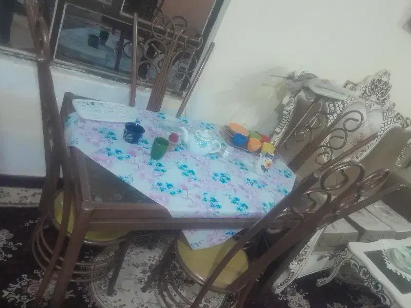 فروشی|میز و صندلی غذاخوری|قوچان, |دیوار