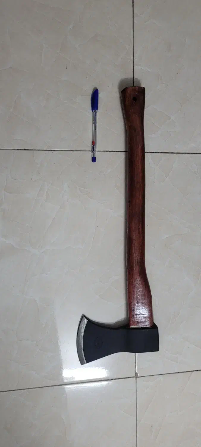 تبر|ابزارآلات|مشهد, کوه سنگی|دیوار