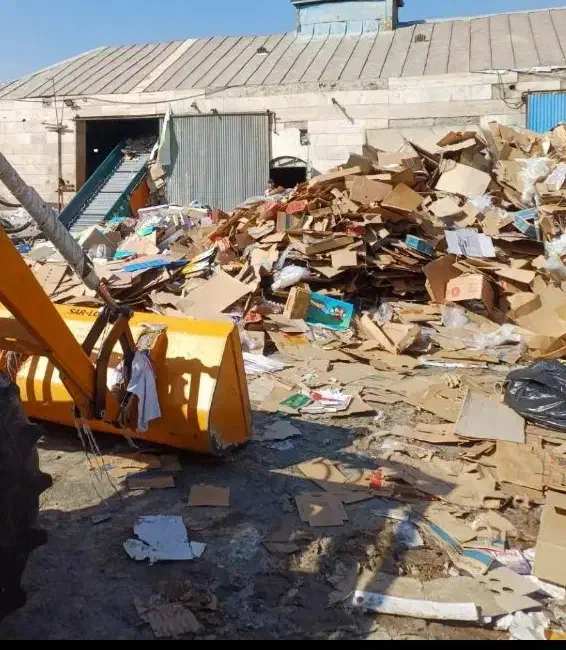 خرید و فروش    کتاب  کارتن  کاغذ باطله  وضایعات|عمده‌فروشی|تهران, نصرت|دیوار