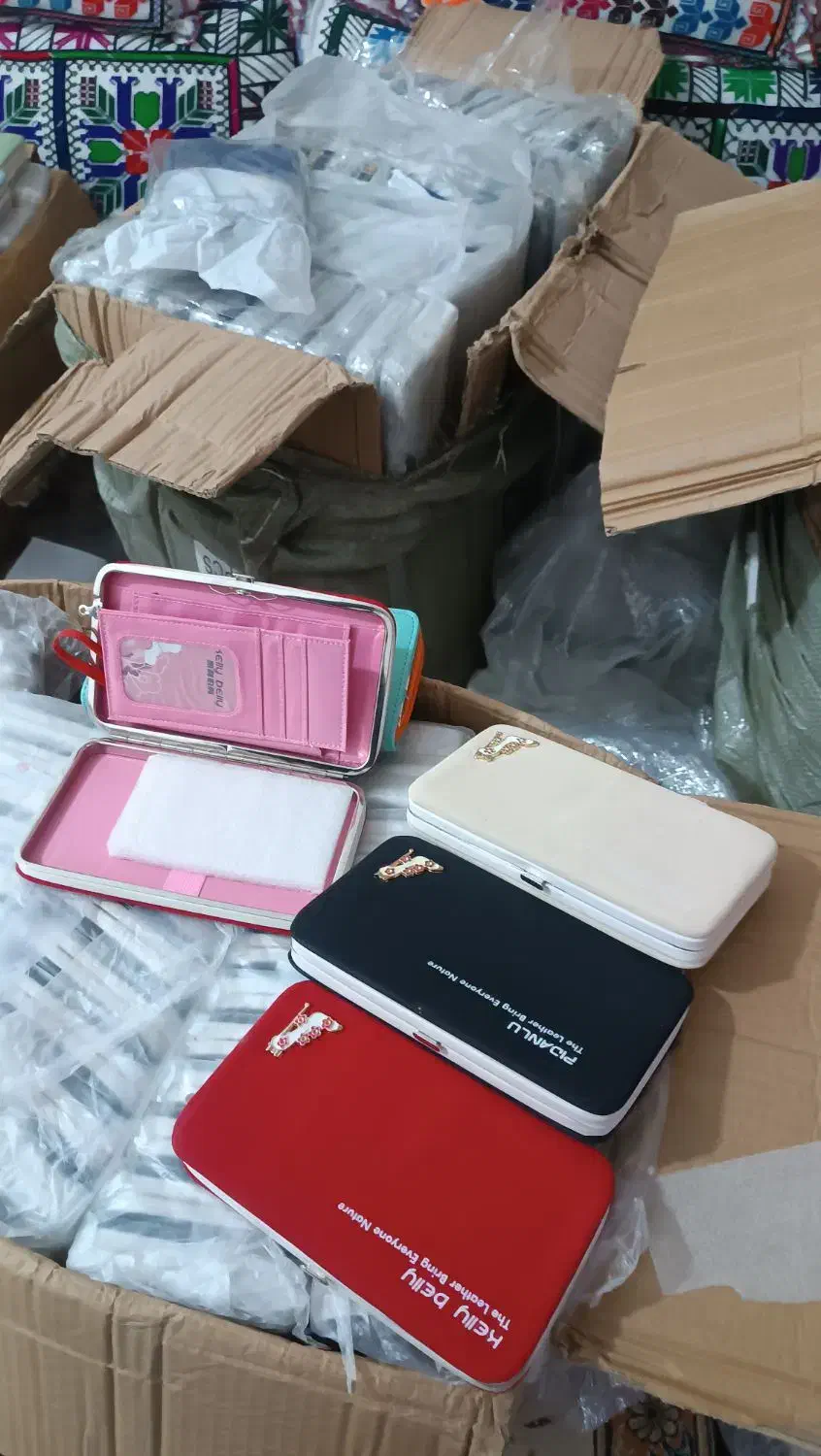 عمده و تک فروشی کیف پول وجاکارتی زنانه دخترانه شیک|کیف، کفش، کمربند|زاهدان, |دیوار