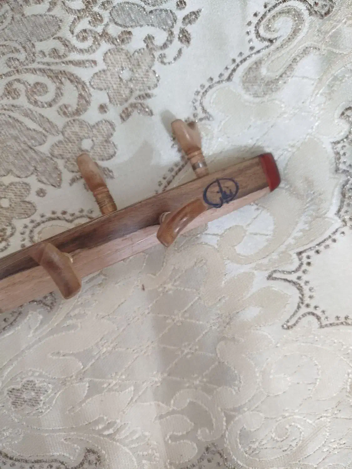 سه تار|سازهای سنتی|صومعهسرا, |دیوار