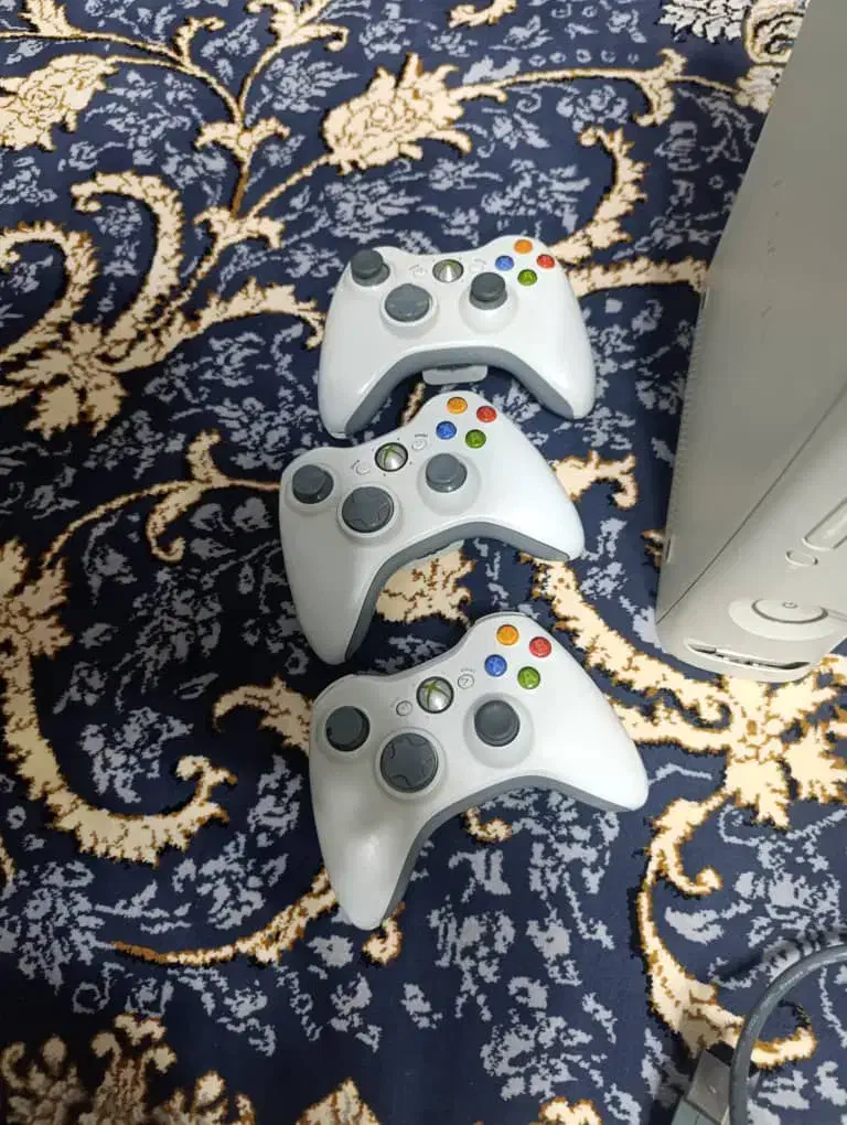 Xbox 360|کنسول، بازی ویدئویی و آنلاین|پرند, فاز ۶|دیوار