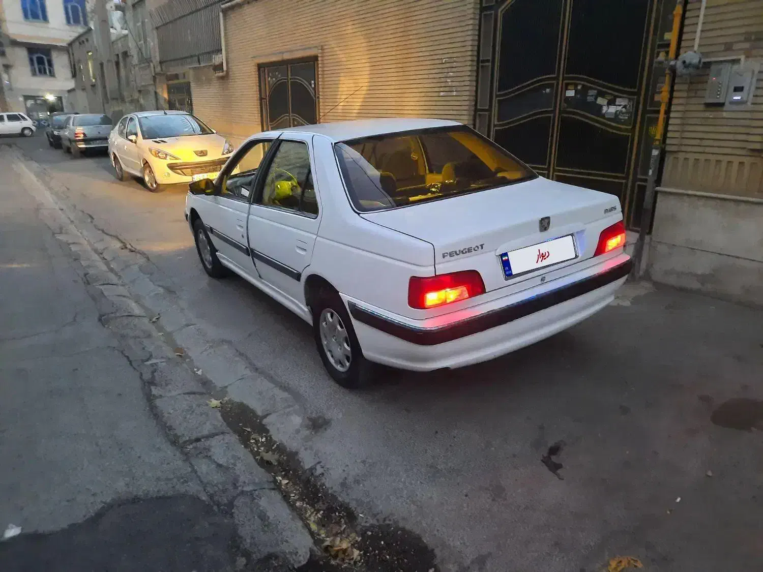 پارس۱۴۰۰|خودرو سواری و وانت|اراک, |دیوار