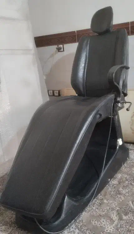 صندلی آرایشگاه|آرایشگاه و سالن‌های زیبایی|بهارستان, |دیوار