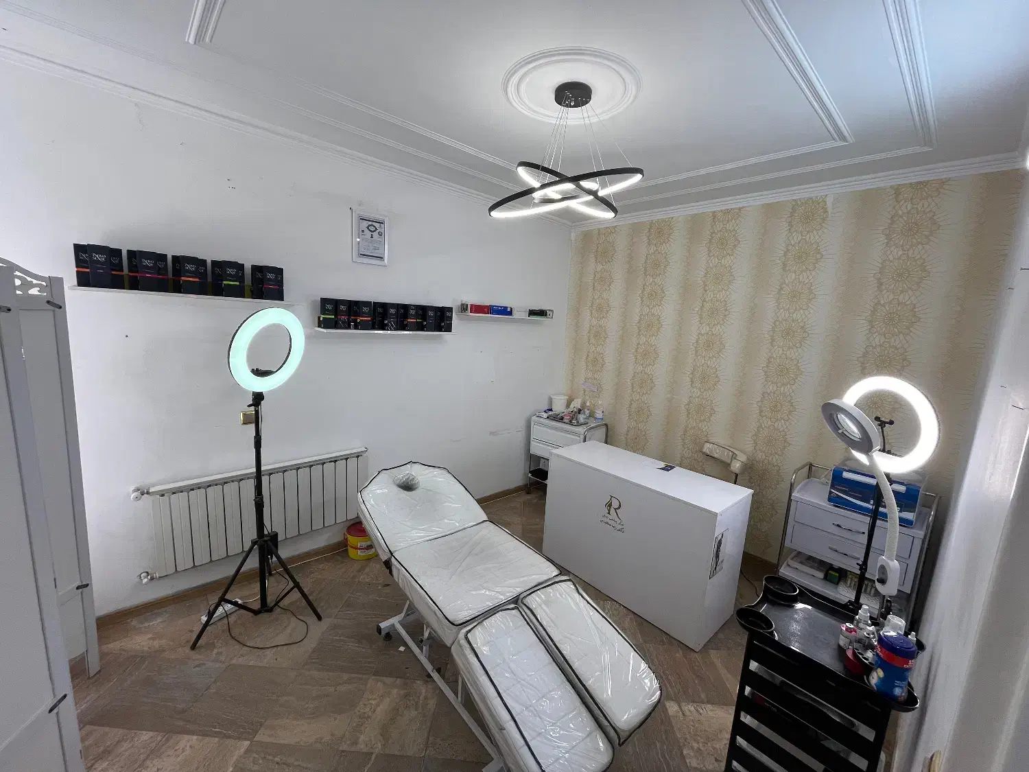 اجاره اتاق لیزر در کلینیک زیبایی|اجارهٔ دفتر کار، اتاق اداری، مطب|کرمان, |دیوار