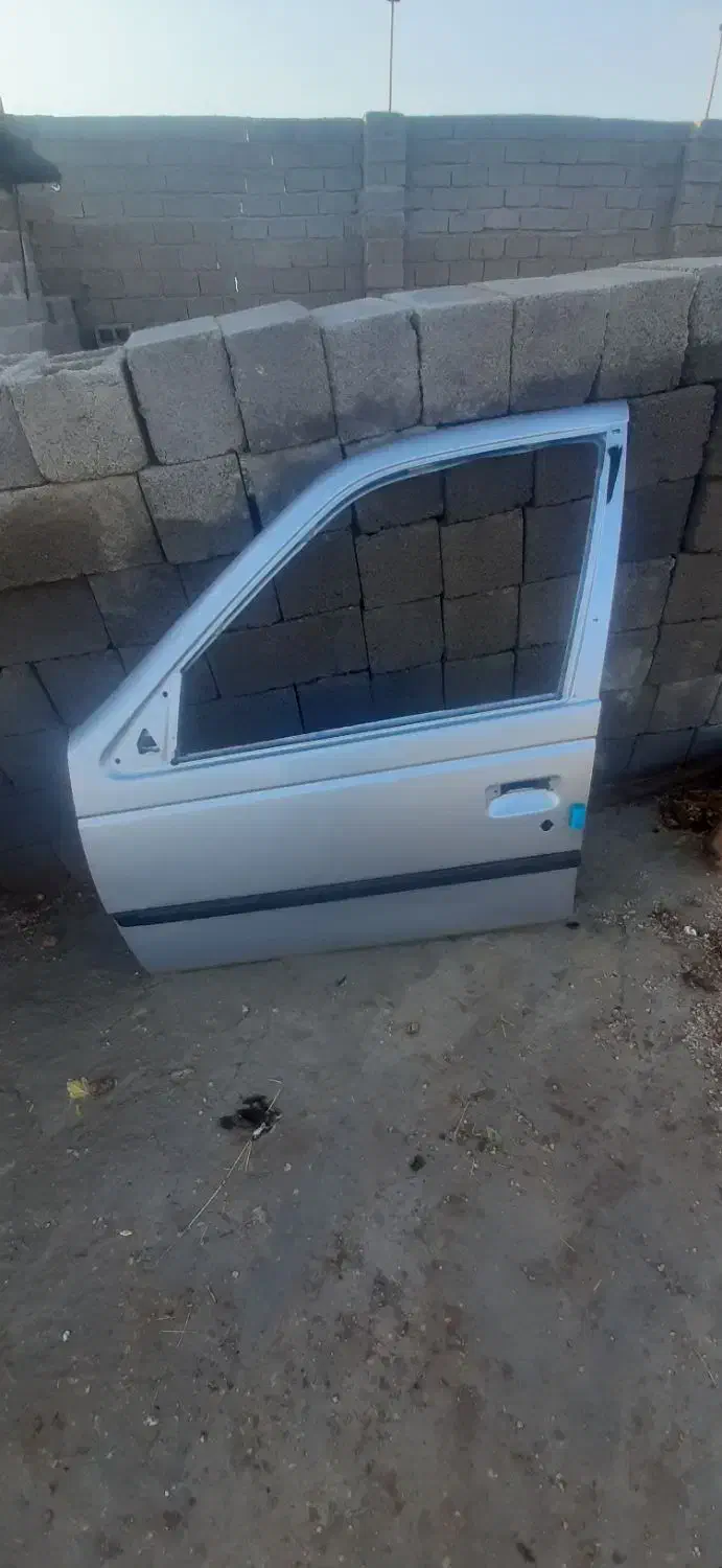 درب سمت راننده، وشاگرد و صندوق عقب پ|قطعات یدکی و لوازم جانبی|ایوان, |دیوار