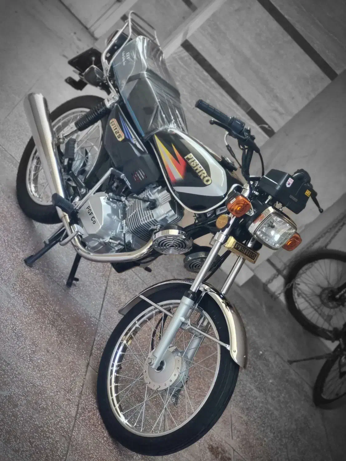 ۱۲۵ پیشرو|موتورسیکلت|شاهین‌شهر, خبرنگار|دیوار