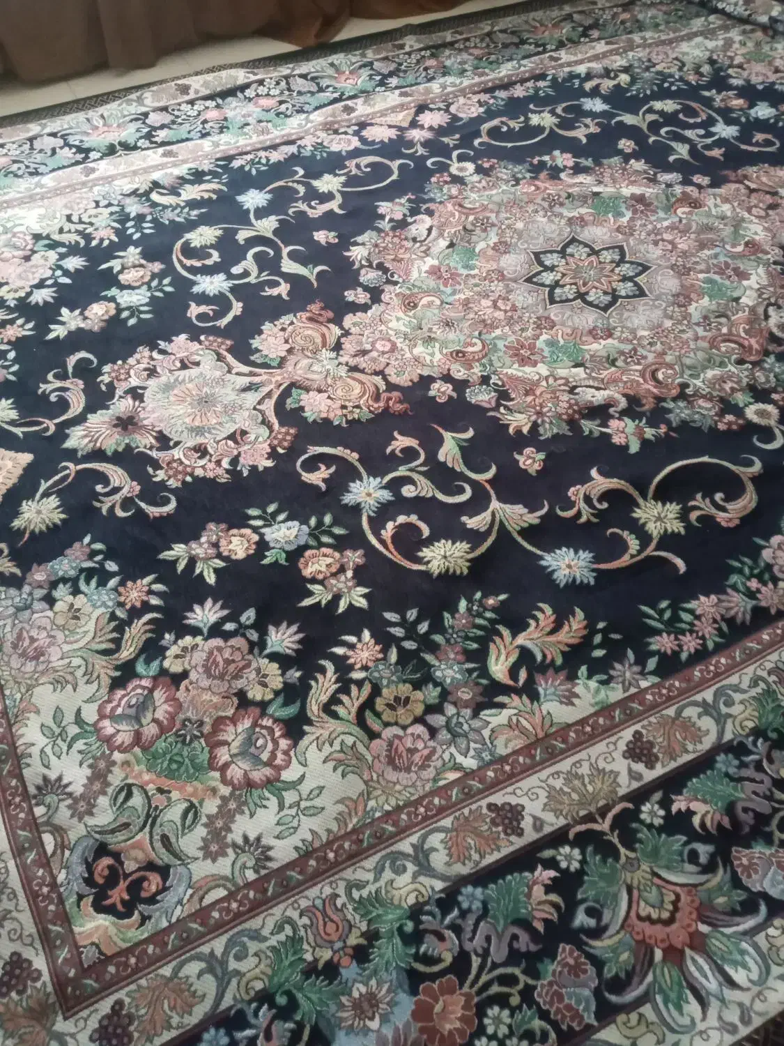 روفرشی ۱۲ متری مخملی|روفرشی|رشت, منظریه|دیوار