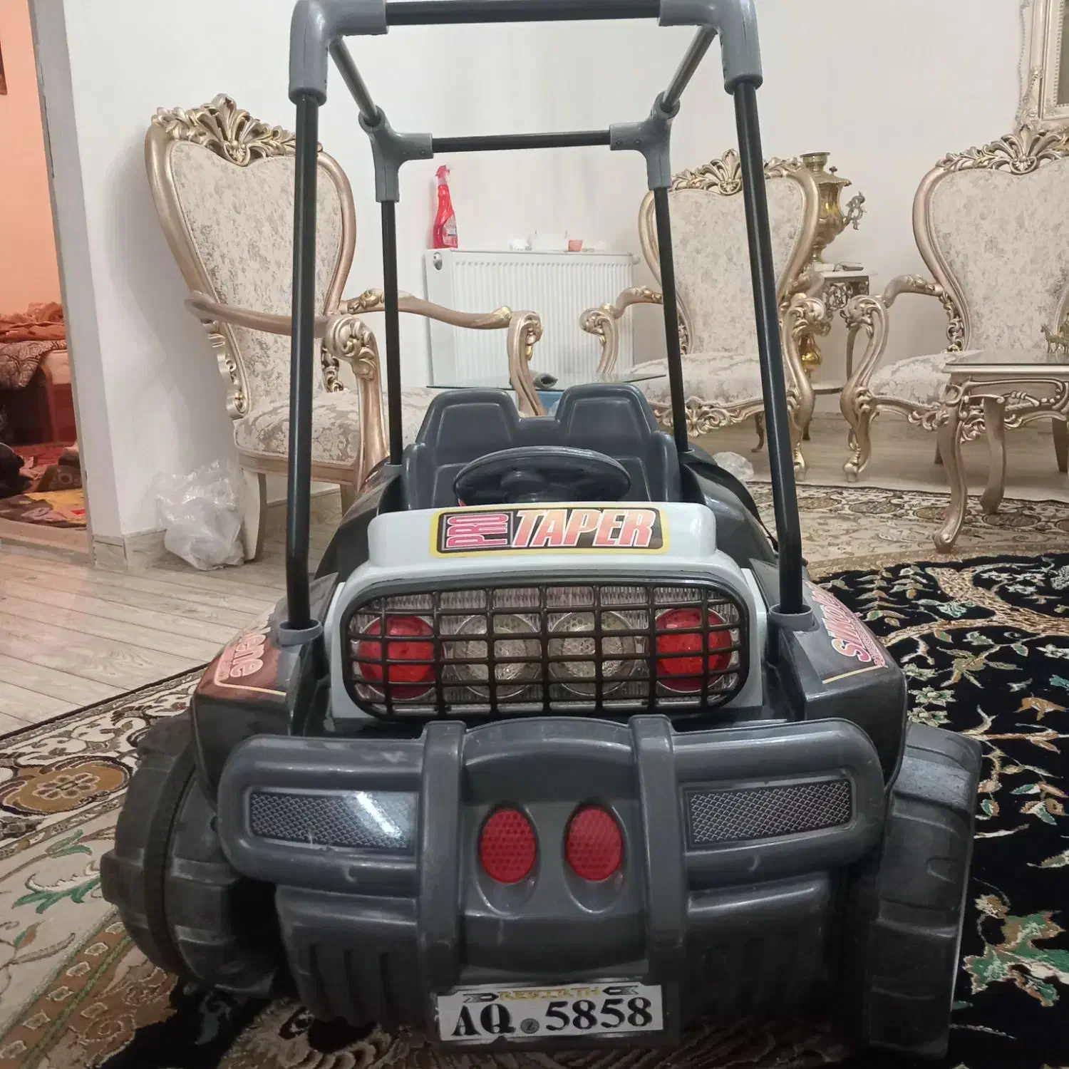 ماشین شارژی|اسباب‌بازی بچه|تبریز, |دیوار