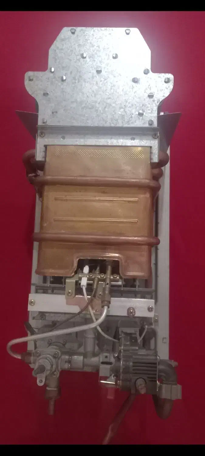 آبگرم کن بوتان دیواری مناسب آرایشگاه|آبگرمکن، پکیج، شوفاژ|بجنورد, |دیوار