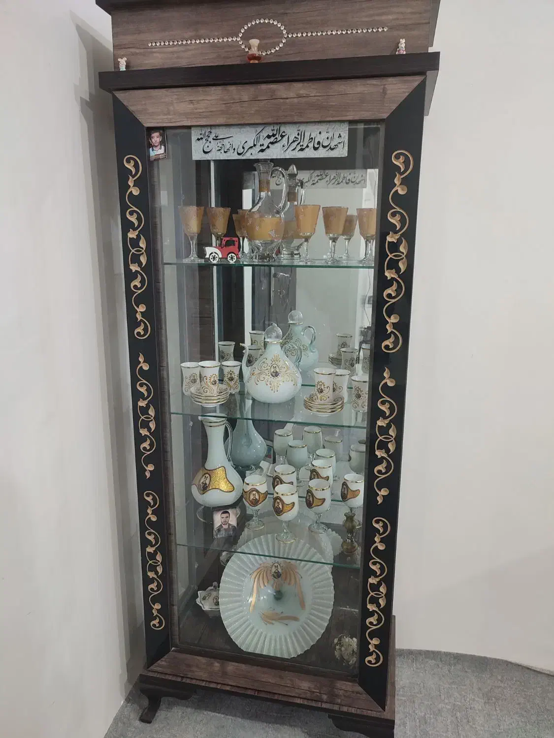 بوفه با وسایل دکوری|بوفه، ویترین، کنسول|قم, نیروگاه|دیوار