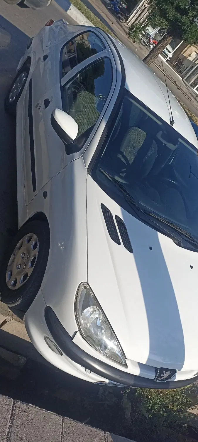 206v8|خودرو سواری و وانت|میاندوآب, |دیوار