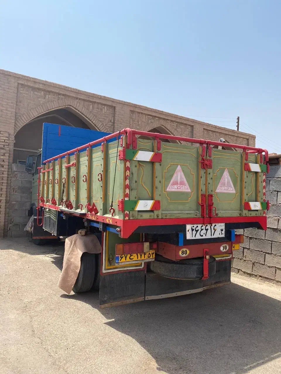 خاور ۸۰۸مدل ۶۲|خودرو سنگین|اردستان, |دیوار