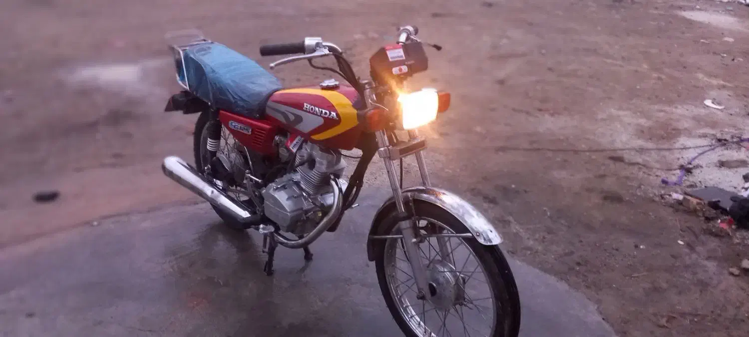 پیشتاز ۱۲۵|موتورسیکلت|بهارستان, |دیوار