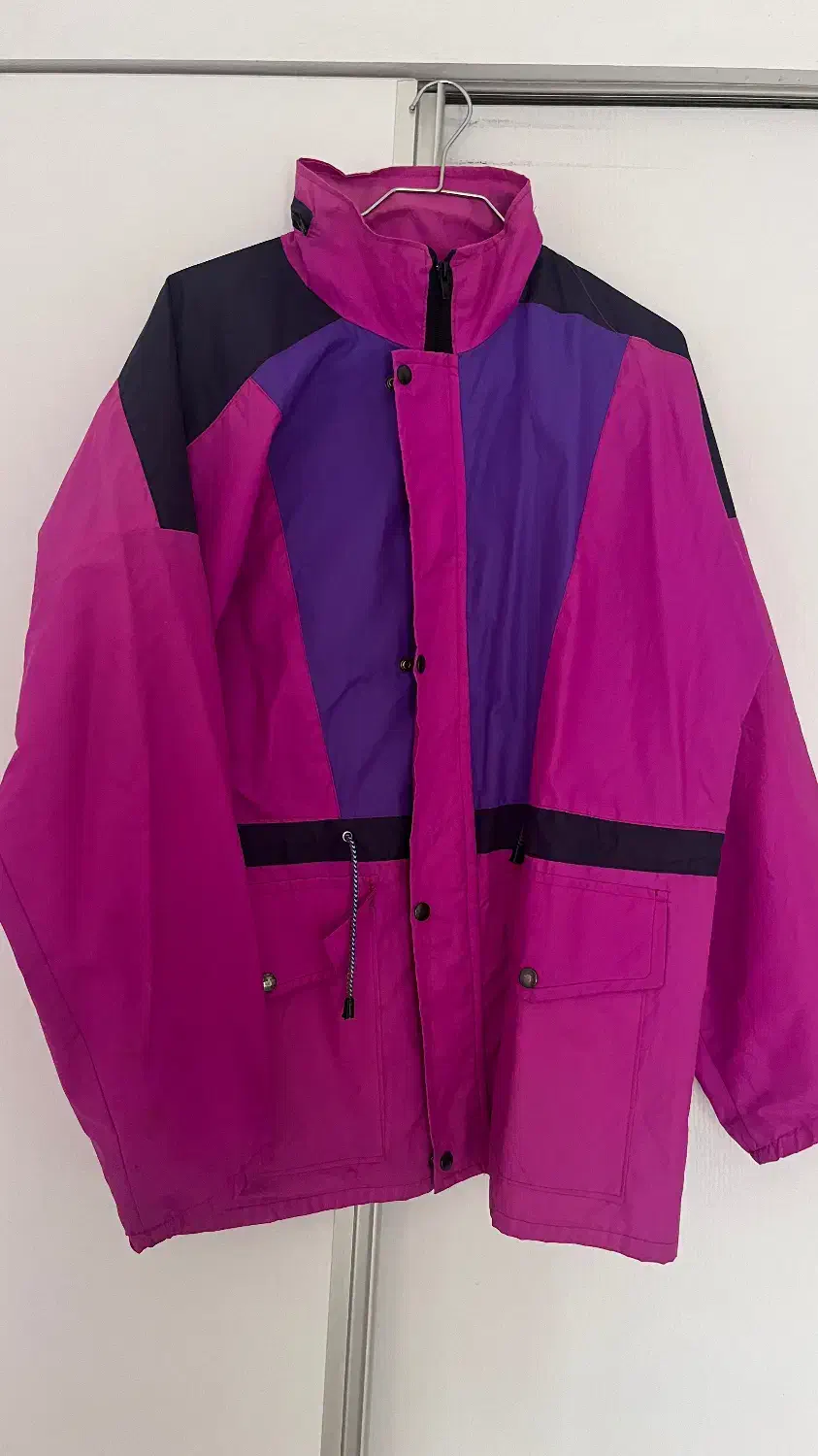 بارونی خارجی|لباس|ساری, |دیوار