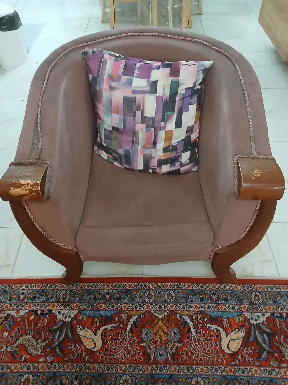 مبل نیم ست چهارنفره کارکرده|مبلمان خانگی و میز عسلی|کرج, شهرک مترو|دیوار