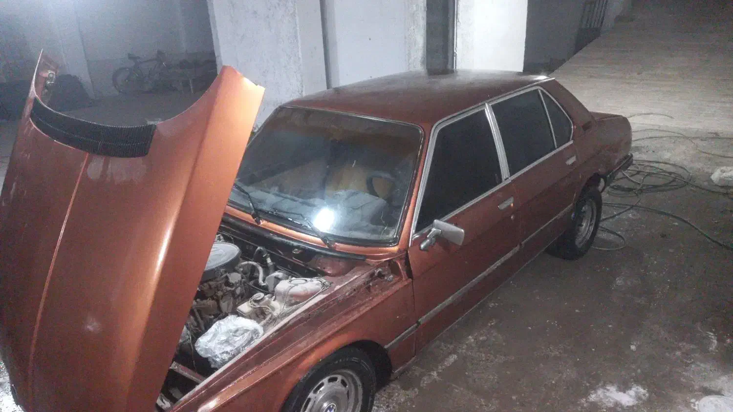 BMV518مدل ۱۹۷۸شاسی پلمپ بدون ضربه|خودرو کلاسیک|کرمان, |دیوار