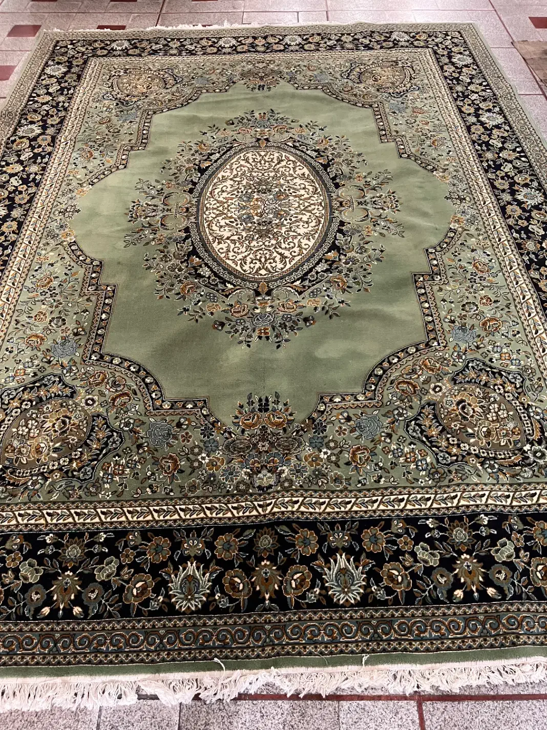 فرش ماشینی ۱۲ متری سالم و تمیز|فرش|تهران, فردوس|دیوار