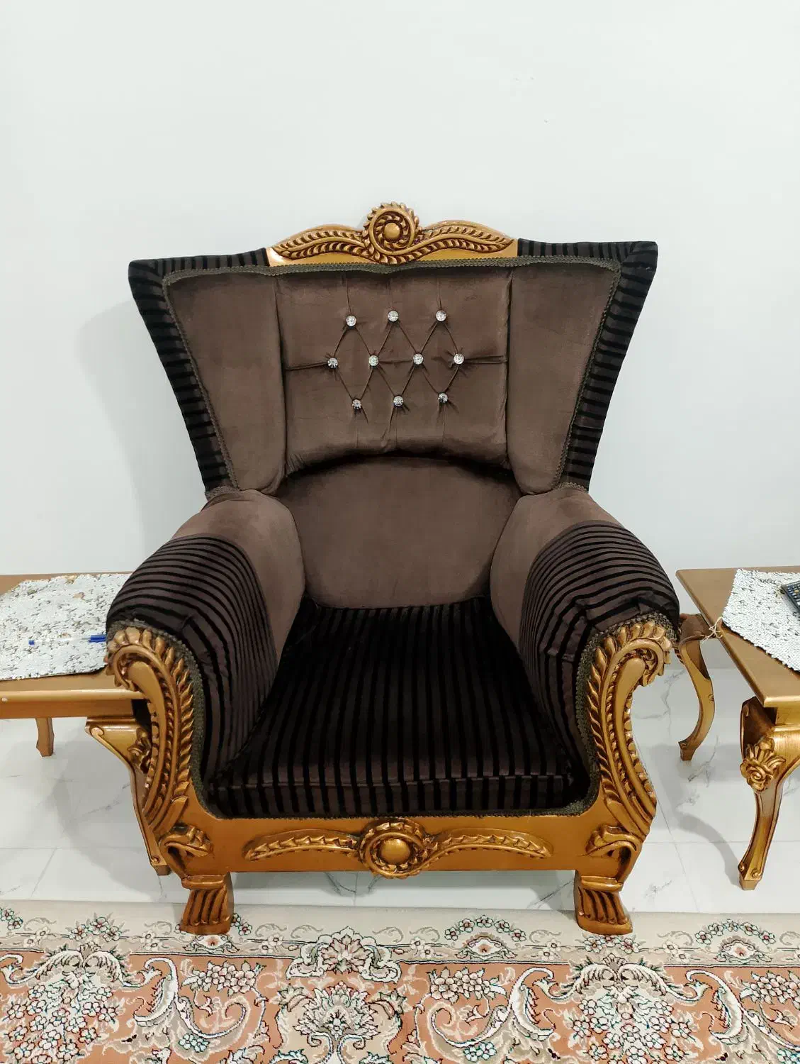 مبل هفت نفره کاملا سالم|مبلمان خانگی و میز عسلی|آستارا, |دیوار