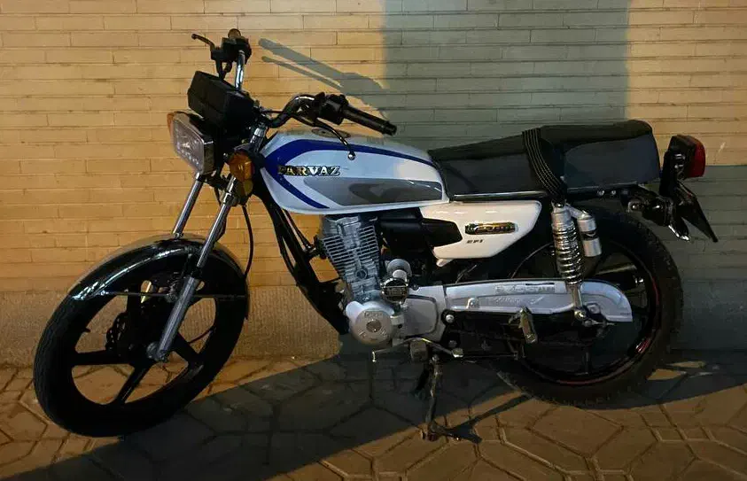 هوندا 200 پرواز|موتورسیکلت|اصفهان, سپاهانشهر|دیوار