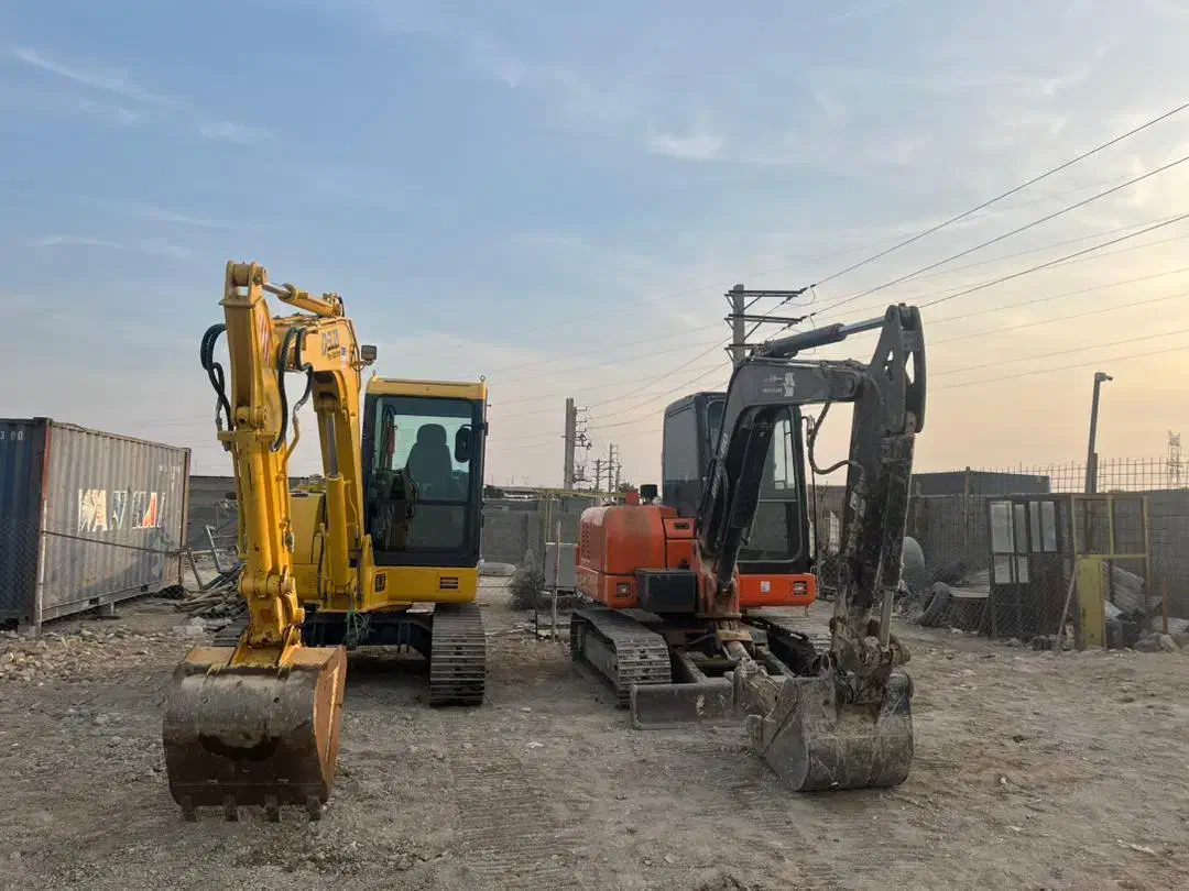 اجاره مینی بیل ،مینی بیل مکانیکی (تخریب)|خدمات حمل و نقل|تهران, شهرک چیتگر|دیوار