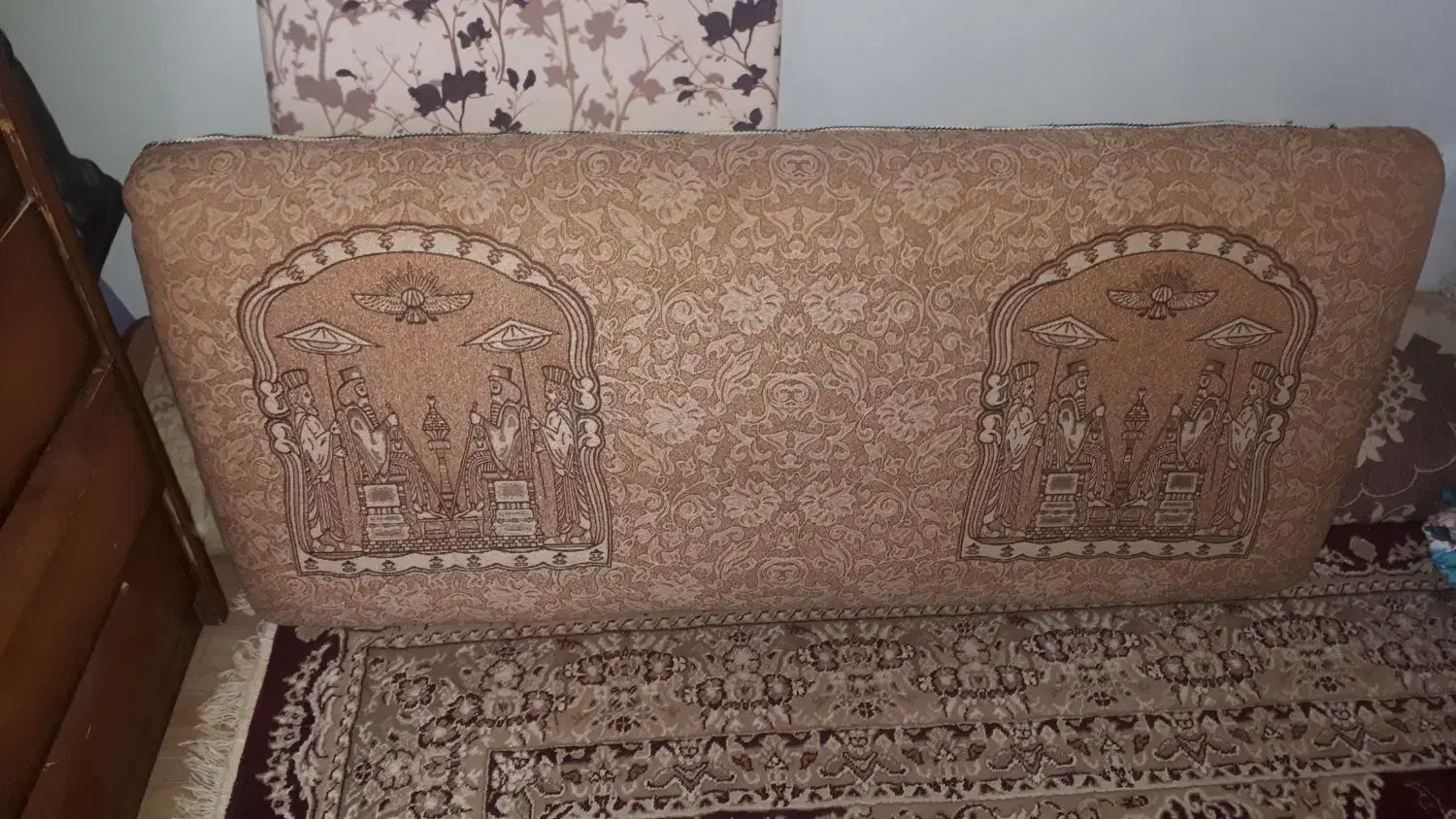 گل میز. میز تلوزیون.  پشتکی|مبلمان خانگی و میز عسلی|فولادشهر, مسکن مهر فولادشهر|دیوار