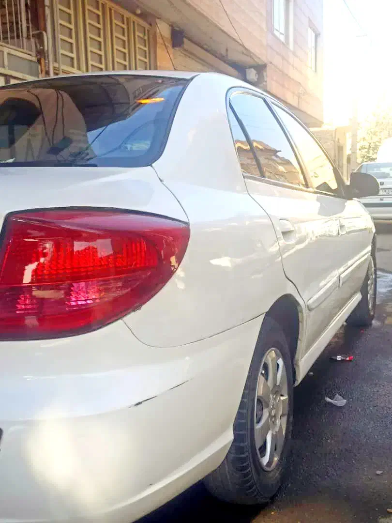 ریو مدل۸۶ سفید|خودرو سواری و وانت|نسیم‌شهر, |دیوار