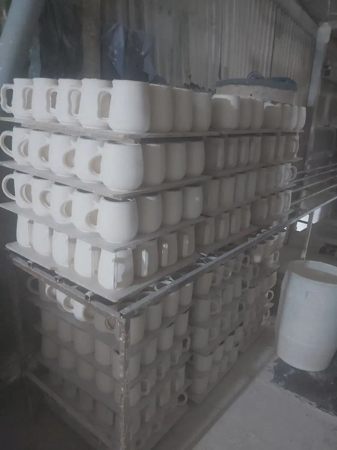 نیازمند نیروی جوان اقا در لالجین|استخدام هنری و رسانه|لالجین, |دیوار